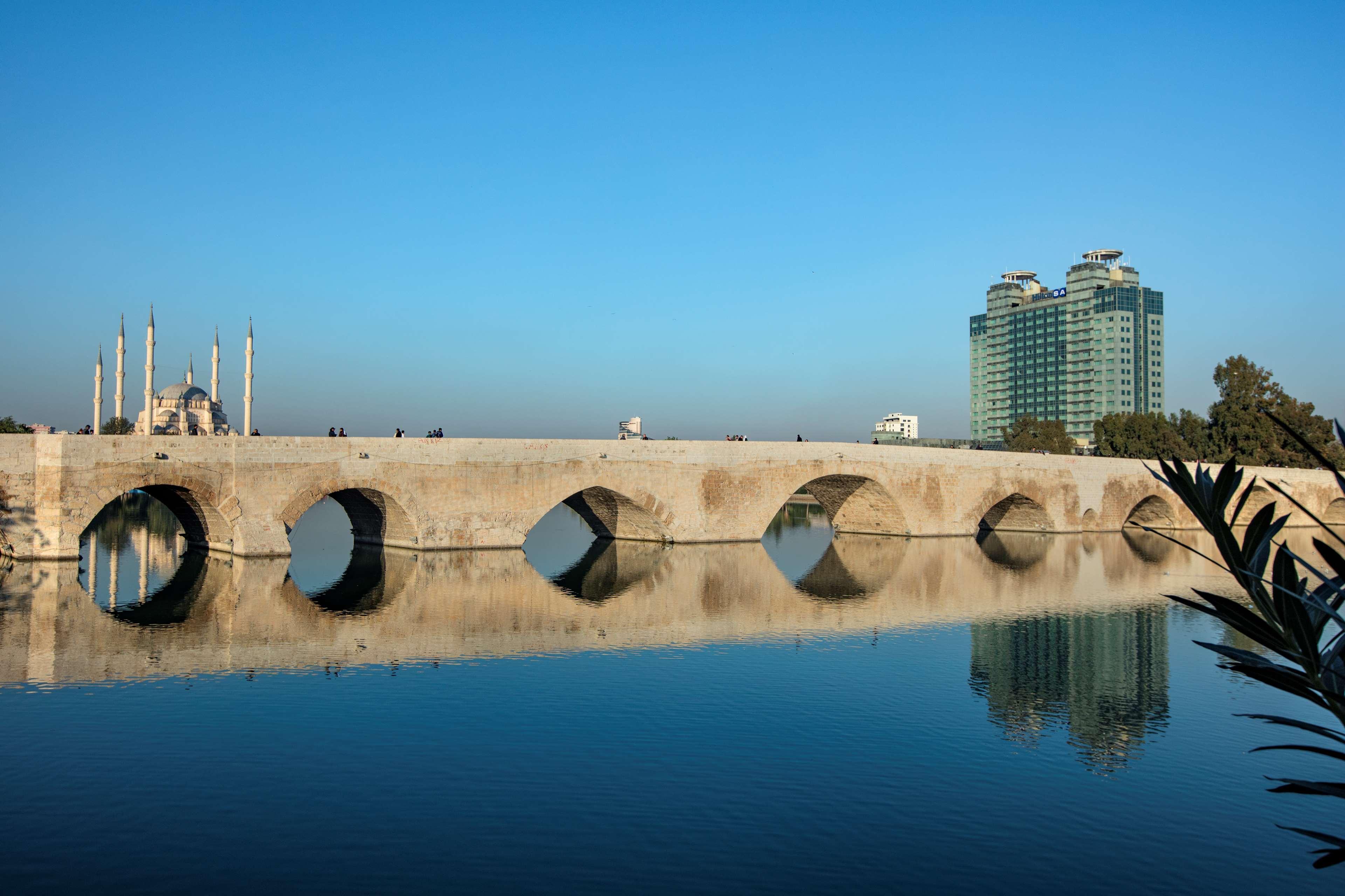 Adana Hiltonsa Hotel Exterior photo