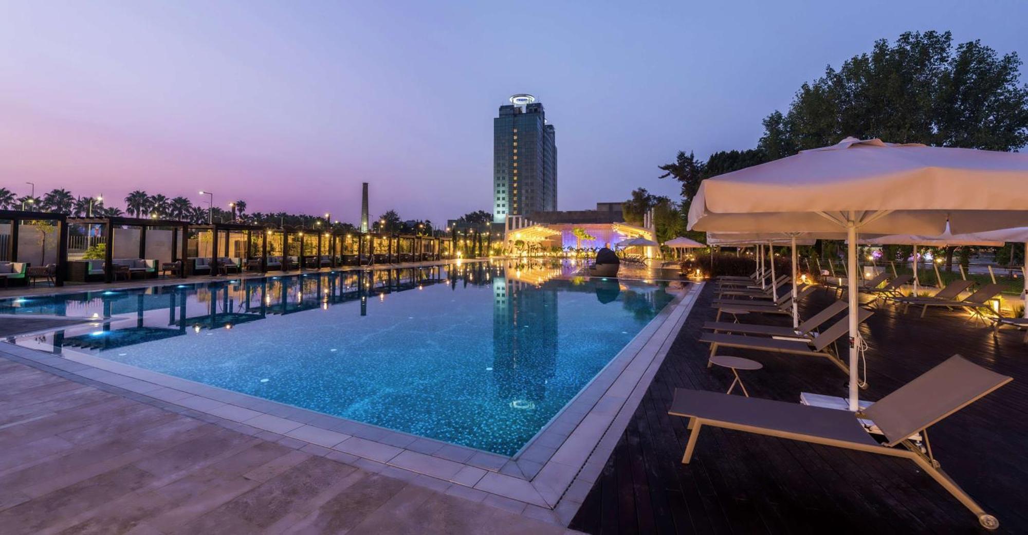 Adana Hiltonsa Hotel Exterior photo