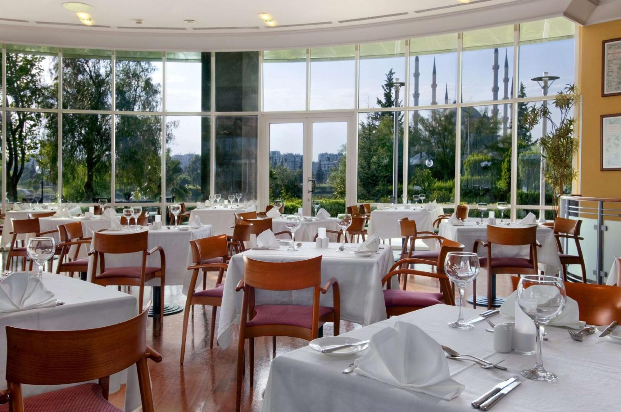 Adana Hiltonsa Hotel Exterior photo